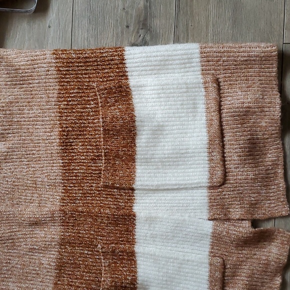 Cardigan From 9 West - Picture 6 of 9